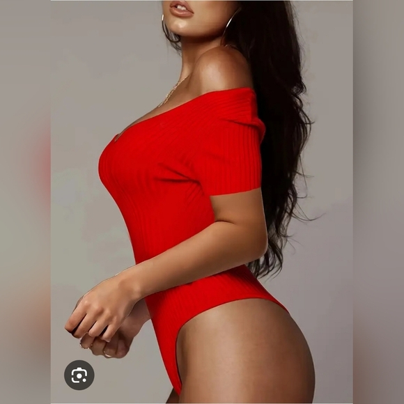 Elegant Red Off-Shoulder Top Size XS - Picture 1 of 5